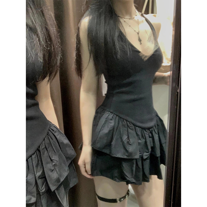 فستان أسود قصير من MEXZT Y2K ف - مراجعة Y2K Backless Halter Mini Dress وسعره