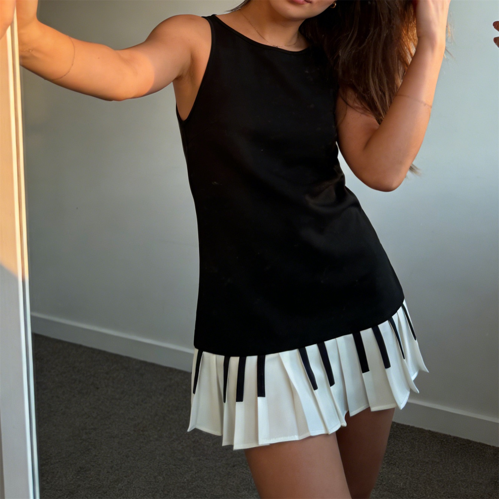 فستان نسائي قصير بطيات مفتاح ا - مراجعة Y2K Backless Halter Mini Dress وسعره