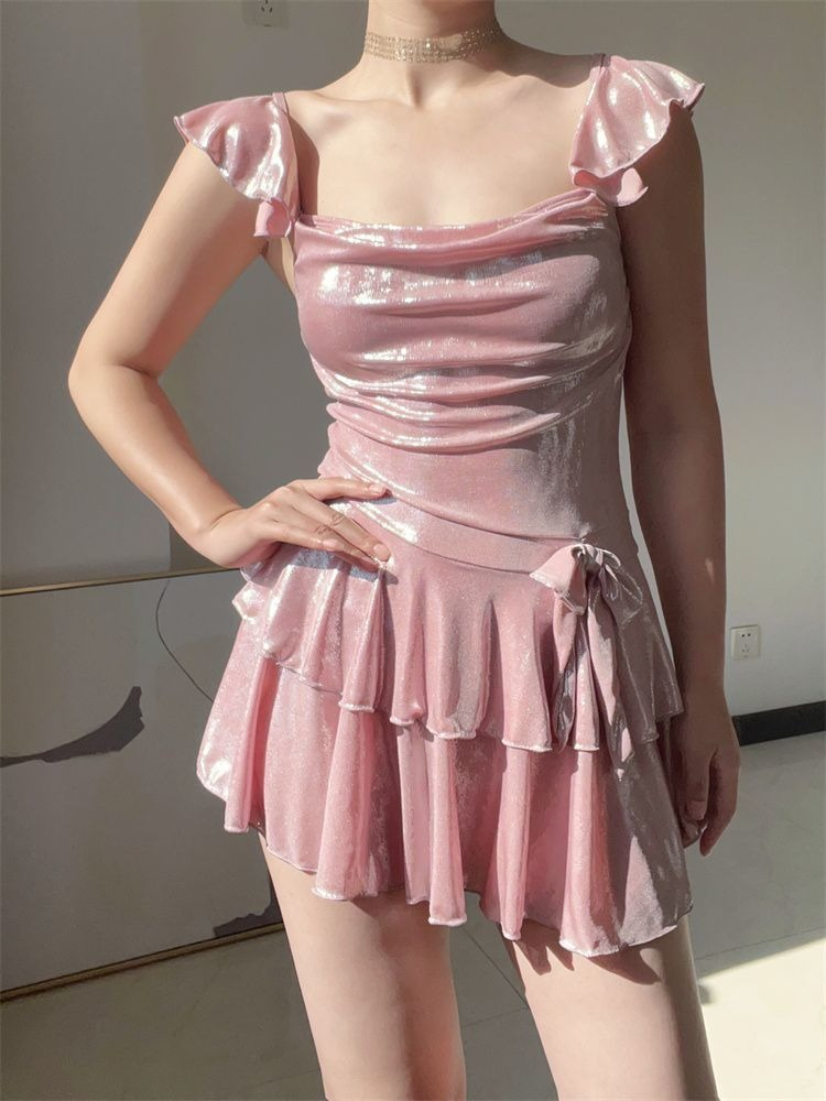 ملابس سباحة نسائية وردية لامعة - مراجعة Skirts وسعره